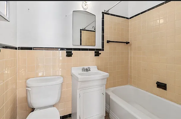 Rented by Douglas Elliman | media 14