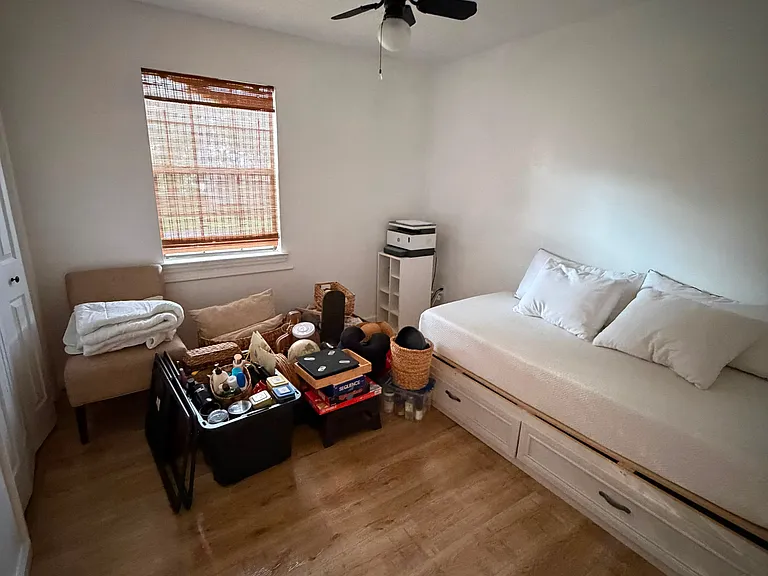 5105 Hunter Village Dr — Photo 18