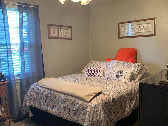3rd image of 334 Sunflower Dr