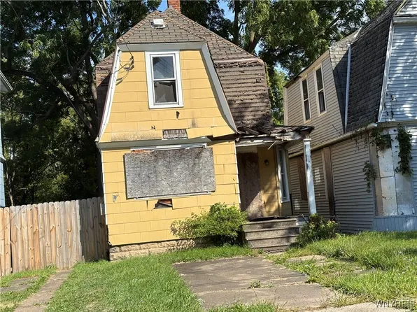 1336 South Ave, Niagara Falls, NY 14305