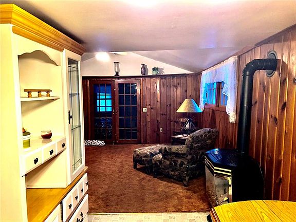 3rd image of 2455 Lakeside Dr