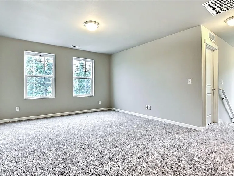 7412 Munn Lake Dr SE — Photo 2