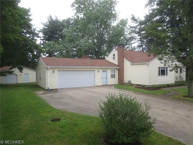 1st image of 146 Nila Dr