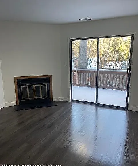 337 Crewe Ct #337 — Photo 15