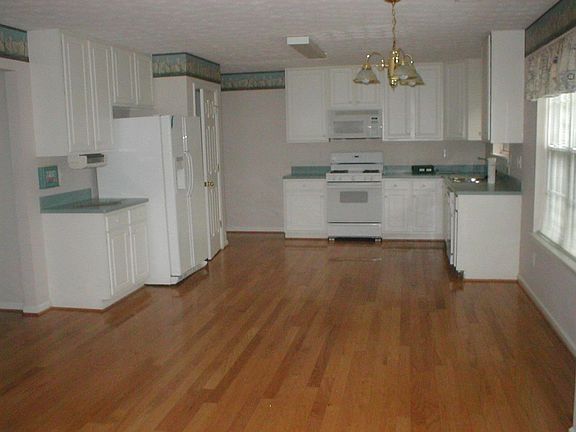 Fall River Kitchen