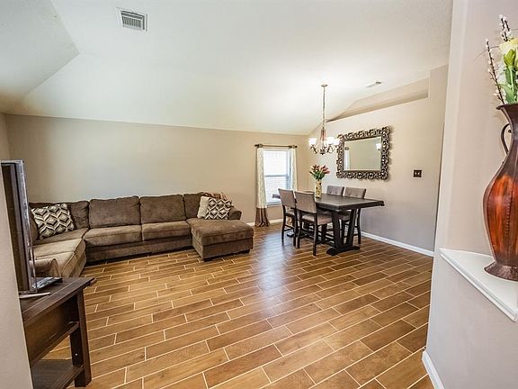 4th image of 17818 Oakridge Canyon Ln