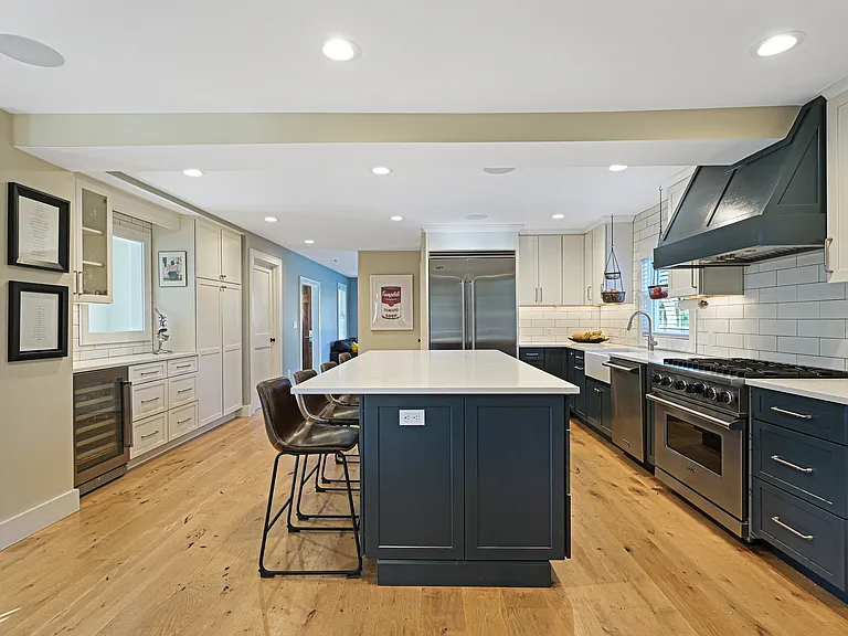 148 Montauk Hwy — Photo 7