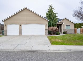 1713 Sequoia Ave, Richland, WA