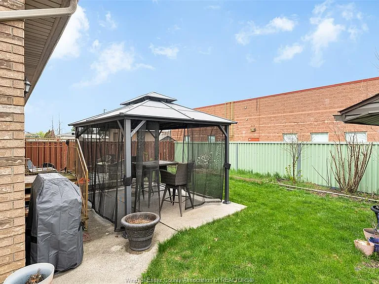 11460 Timber Bay Cres — Photo 4