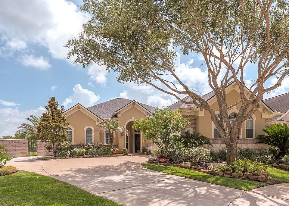 1st image of 3006 Lazy Hollow Ct
