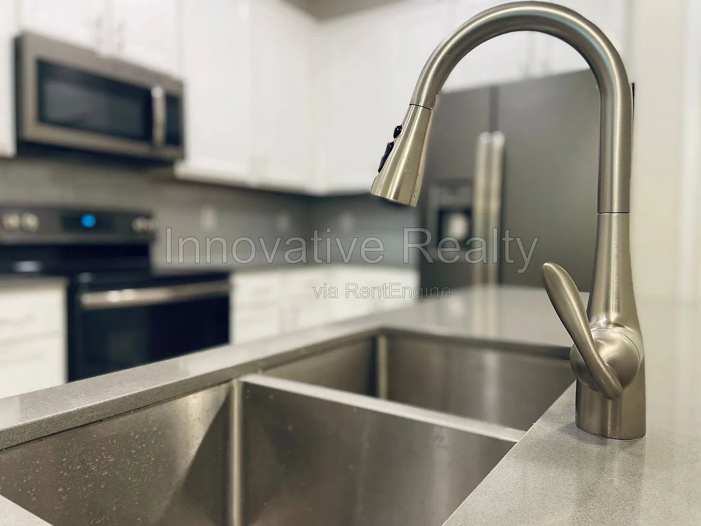 3 bed, 2.5 bath, 1284 sqft, $2,285 — Photo 4