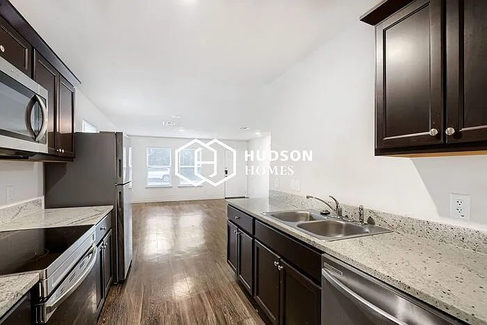 518 S Knob St #B — Photo 7