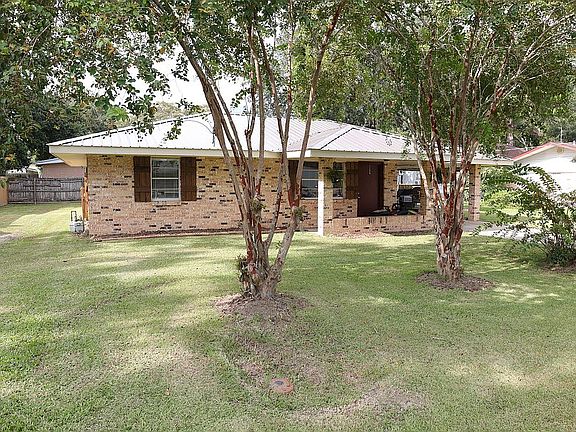 2nd image of 131 Timothy St