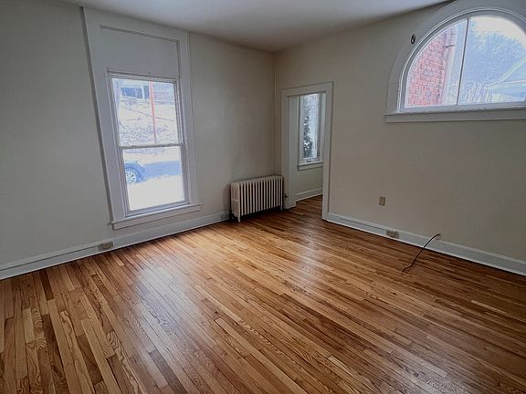 2nd image of 609 Piedmont Ave APT 1B