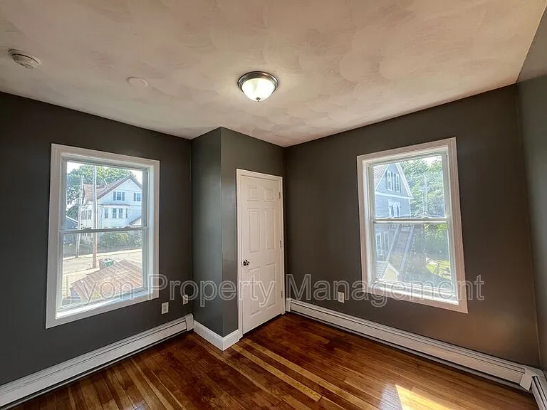 156 Pleasant St #3 — Photo 3