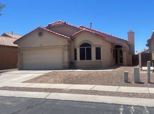 7931 N Panamint Dr, Tucson, AZ 85743