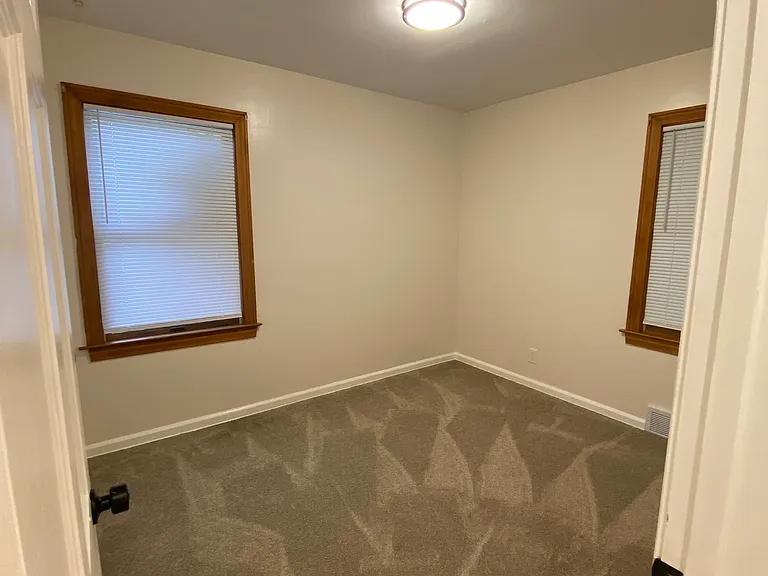 1720 Quentin Ave — Photo 11