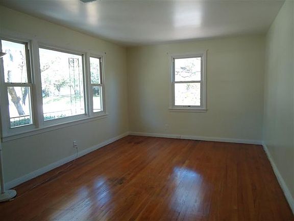 3rd image of 1901 Morris Ave