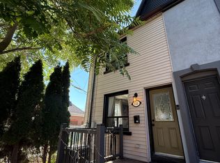 144 Hamilton St, Toronto, ON M4M 2E1
