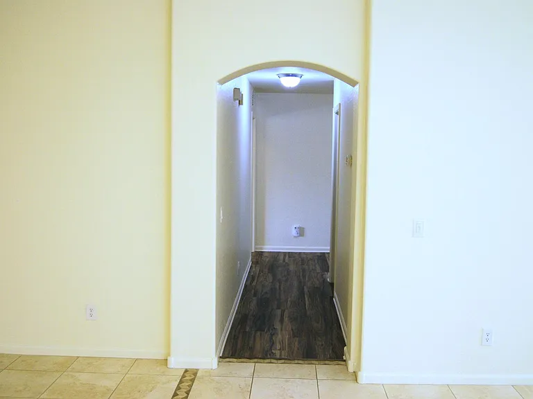 2515 E Electra Ln — Photo 16