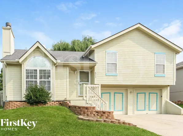 6713 S Brookside Rd, Pleasant Valley, MO 64068