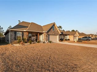 1013 Ruisseau Dr, Foley, AL 36535
