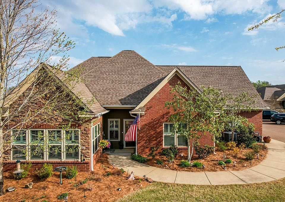 1st image of 1702 Stonebridge Rd