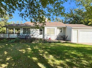 2064 Highway F48 W, Newton, IA 50208