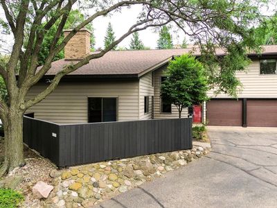 1209 Golf View Dr, River Falls, WI, 54022