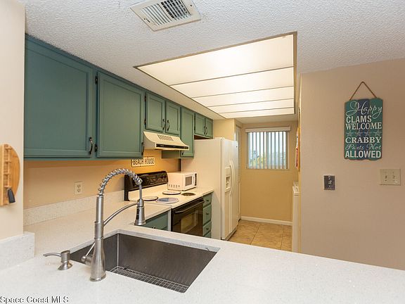 5th image of 1595 N Atlantic Ave APT 305