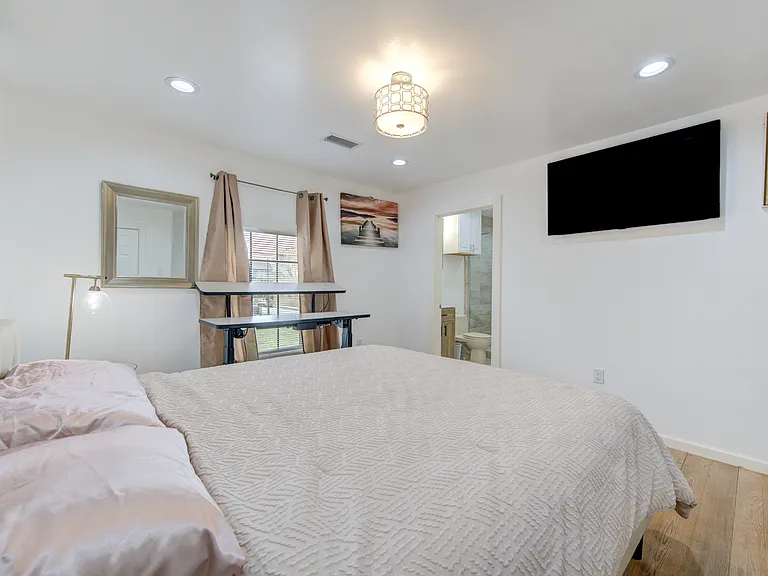3140 Webster St — Photo 29