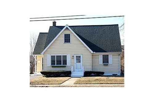2583 William St Photo 1
