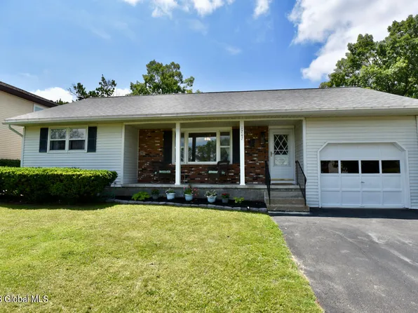 1202 Coplon Avenue, Schenectady, NY 12309