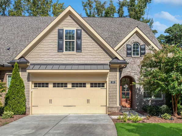 190 Glenpark Pl, Cary, NC 27511