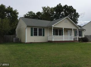 10703 Hamiltons Crossing Dr, Fredericksburg, VA 22408