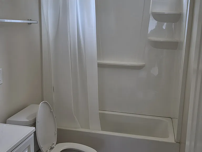 12530 Culver Blvd #18 — Photo 8
