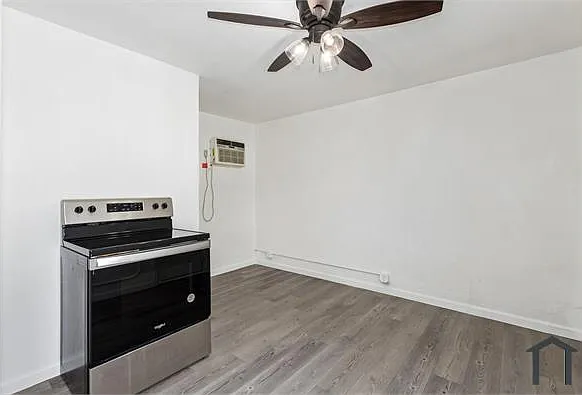 2412 E Monroe St #7 — Photo 7