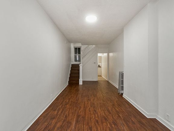 5th image of 327 1/2 N Lumber St
