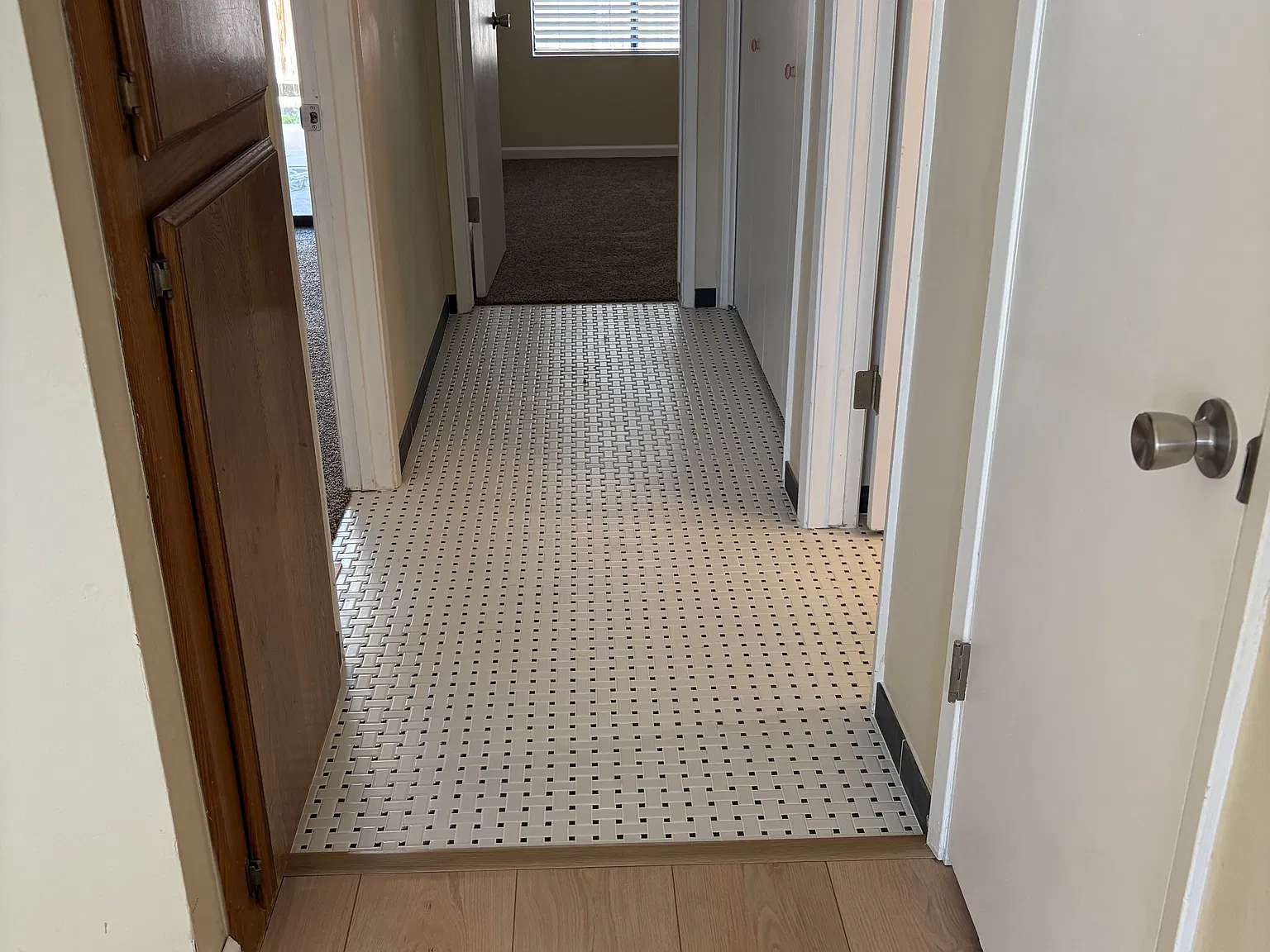 2 bed, 900 sqft, $1,550 — Photo 2
