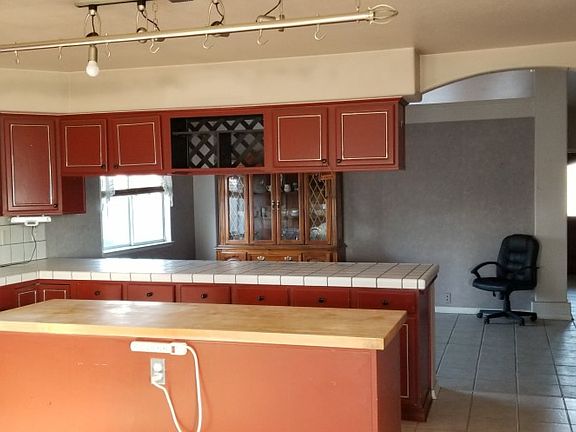 4th image of 2816 Fairmont Dr