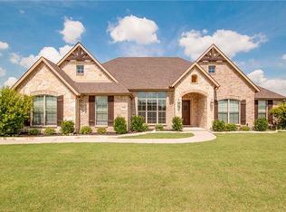 3931 Baron Dr, Midlothian, TX 76065