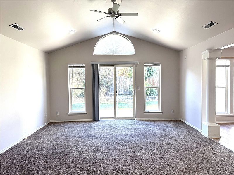 4th image of 1476 Fuller Street