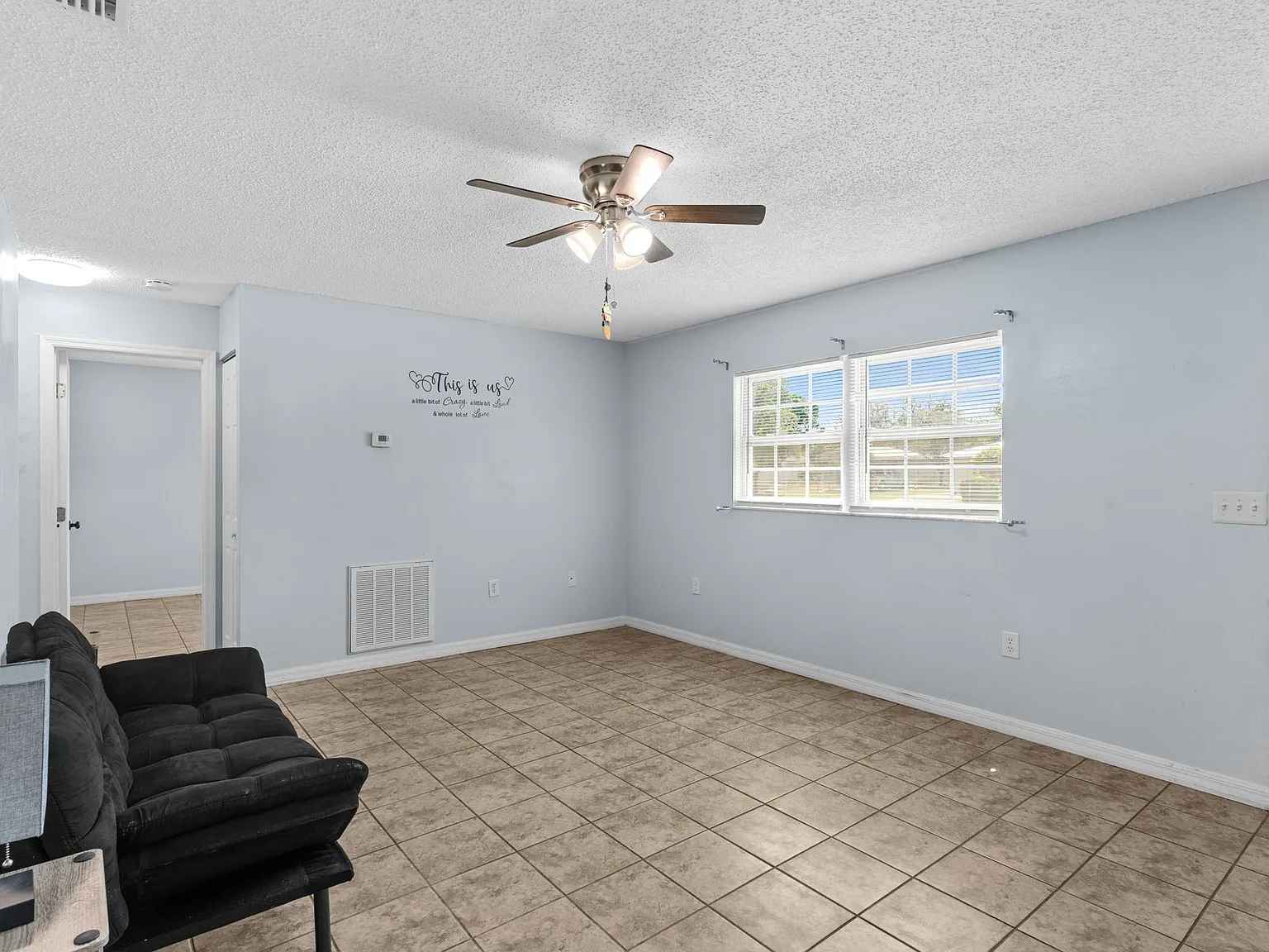 3 bed, 1008 sqft, $1,800 — Photo 4