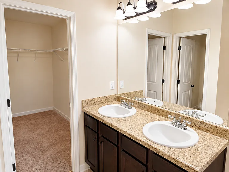 107 Truman Ct — Photo 7