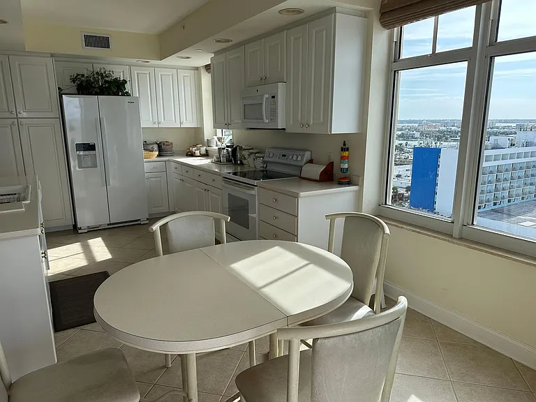 10 Papaya St #1201 — Photo 12