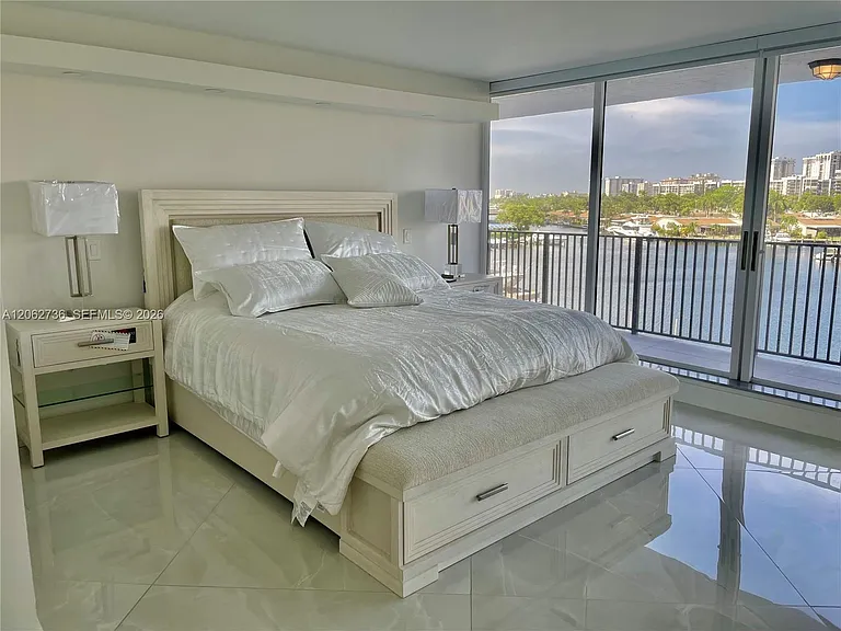 300 Three Islands Blvd #603 — Photo 11