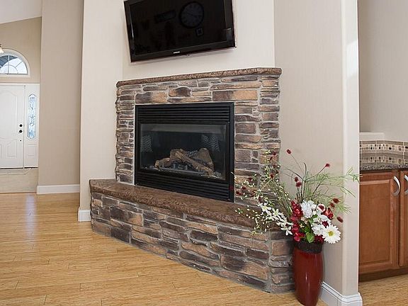 5th image of 3011 Golden Acres Dr