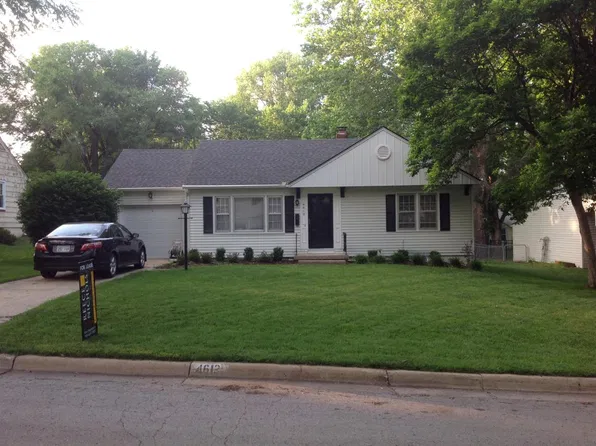 4612 W 54th Ter, Roeland Park, KS 66205