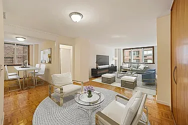 Rented by RELO REDAC INC.