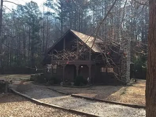 907 Vaughn Dr, Weaver, AL 36277